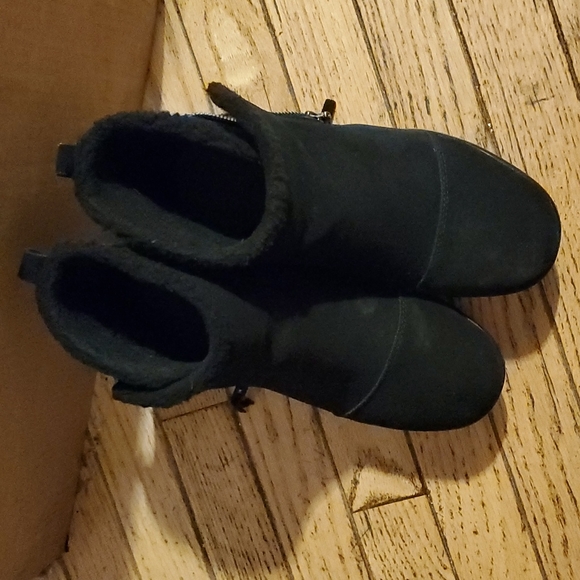 Booties - Picture 2 of 3